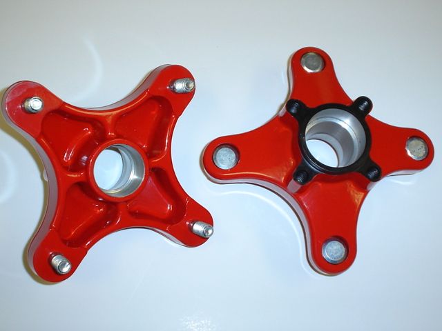 Red magnesium front hubs